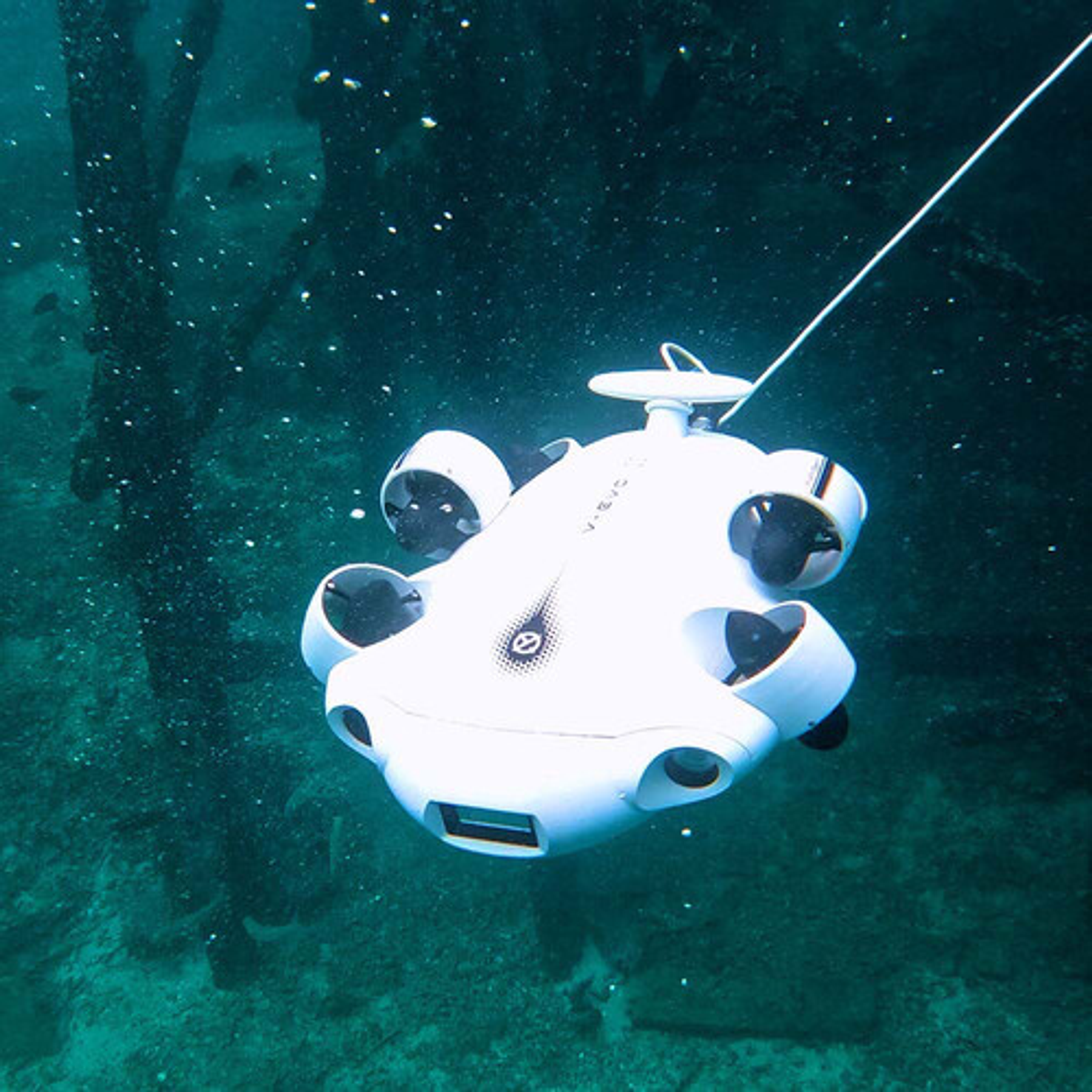 FIFISH V-EVO  QYSEA ROV submarino con IA