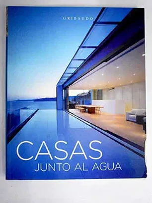 Casas junto al agua