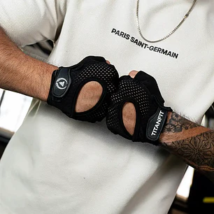 Guantes Deportivos TitanFit | Agarre Antideslizante para Gimnasio y Entrenamiento