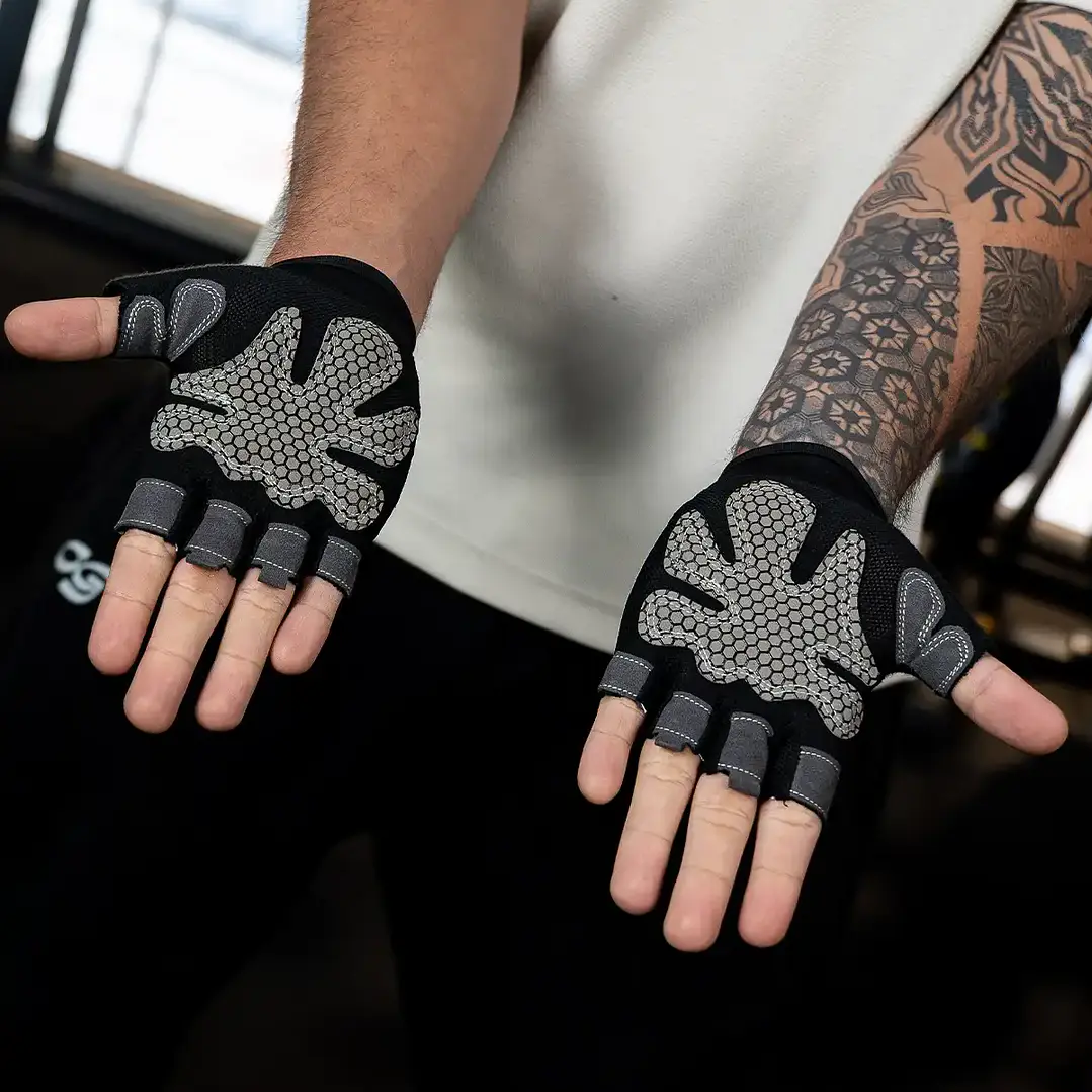 Guantes Deportivos TitanFit | Agarre Antideslizante para Gimnasio y Entrenamiento 3