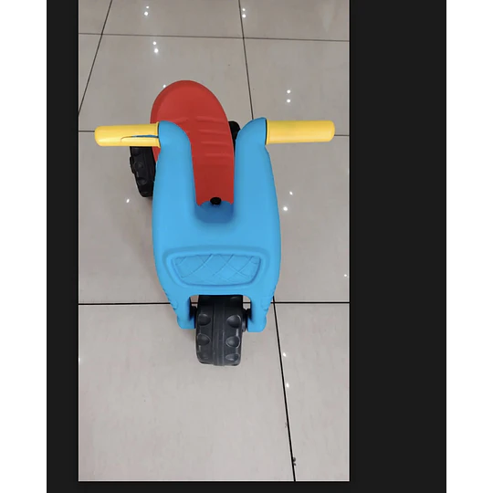 Correpasillo Tricolor Kidscool- Producto armado en tienda con detalle