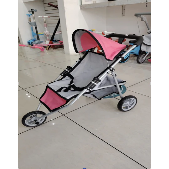 Coche para Muñecas Clásico - Producto Armado en Tienda
