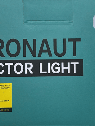 ASTRONAUTA PROYECTOS Y PARLANTE 