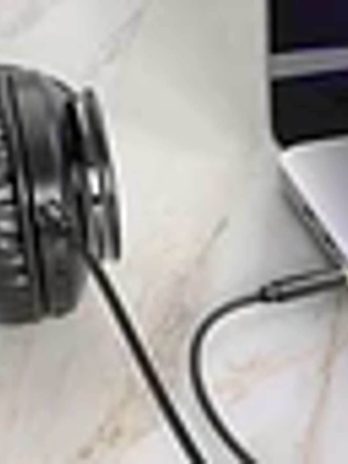 Cable Aux Hoco UPA30 Friend 3.5mm, 1M Negro 3