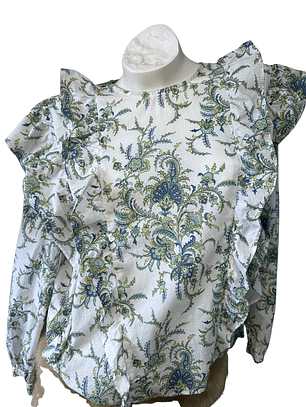 Blusa estampada com elegantes folhos 