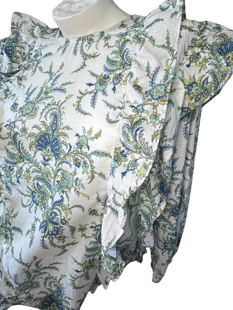 Blusa estampada com elegantes folhos  2