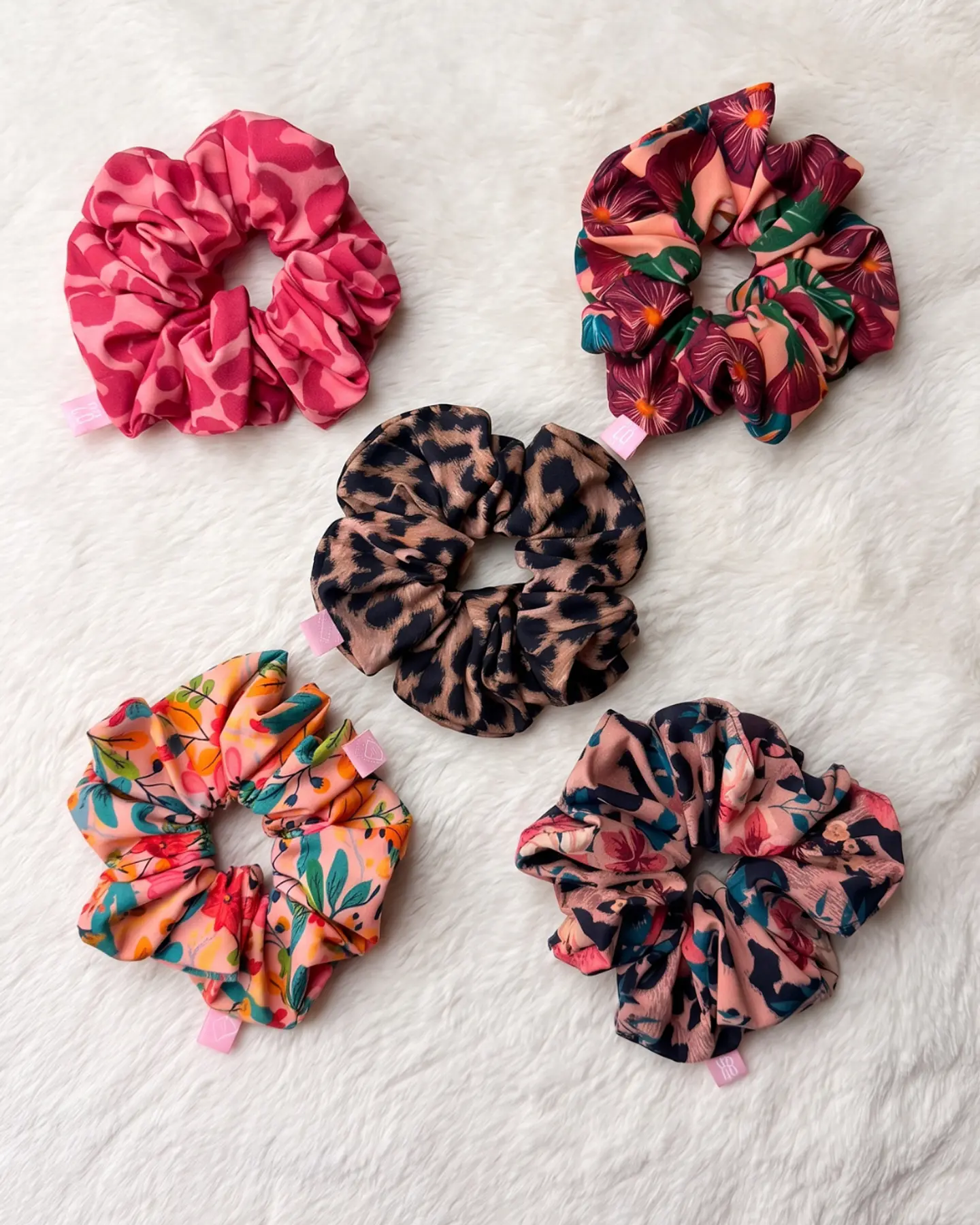 SCRUNCHIES  LEOPARDO Y FLORES 2