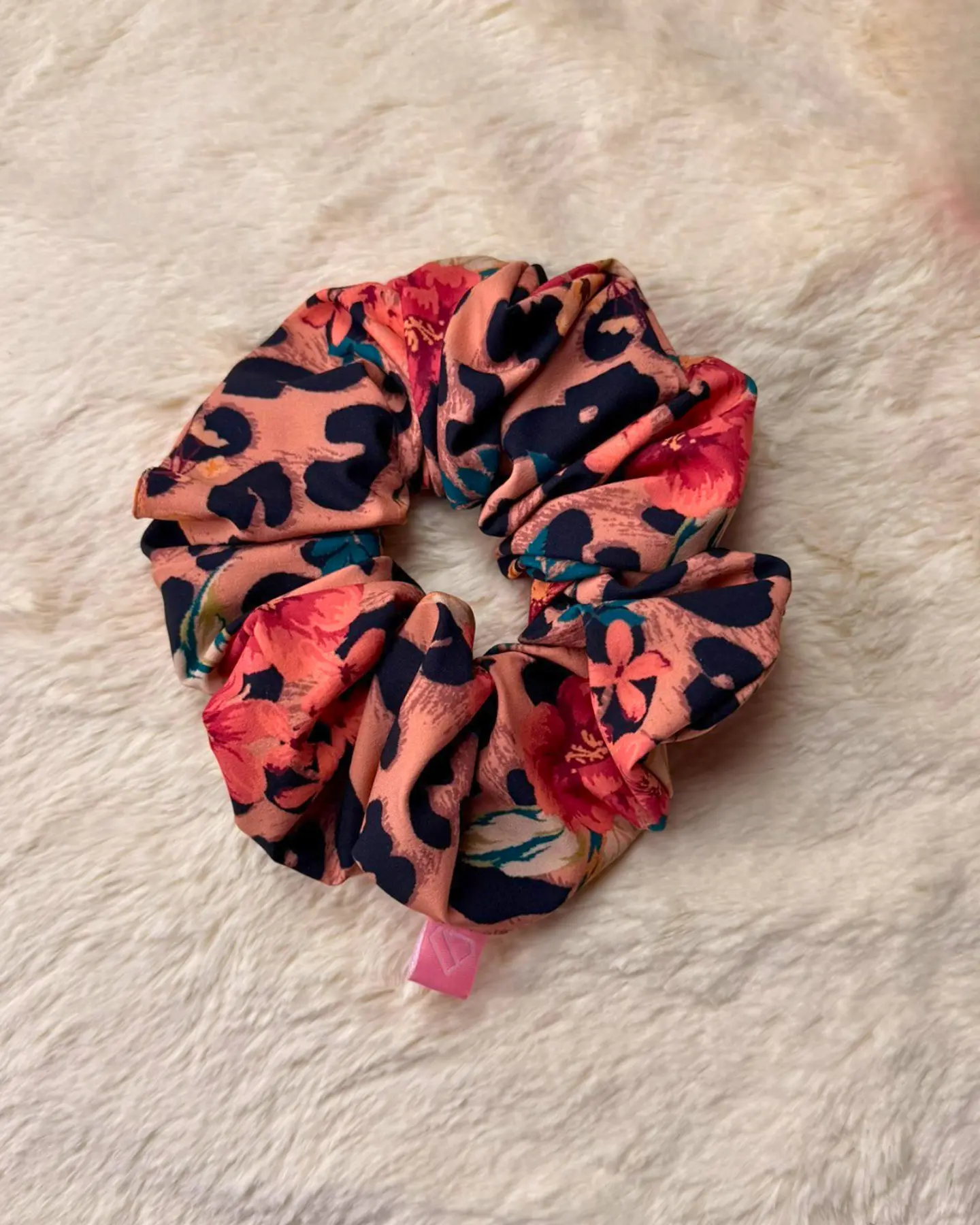 SCRUNCHIES  LEOPARDO Y FLORES 1