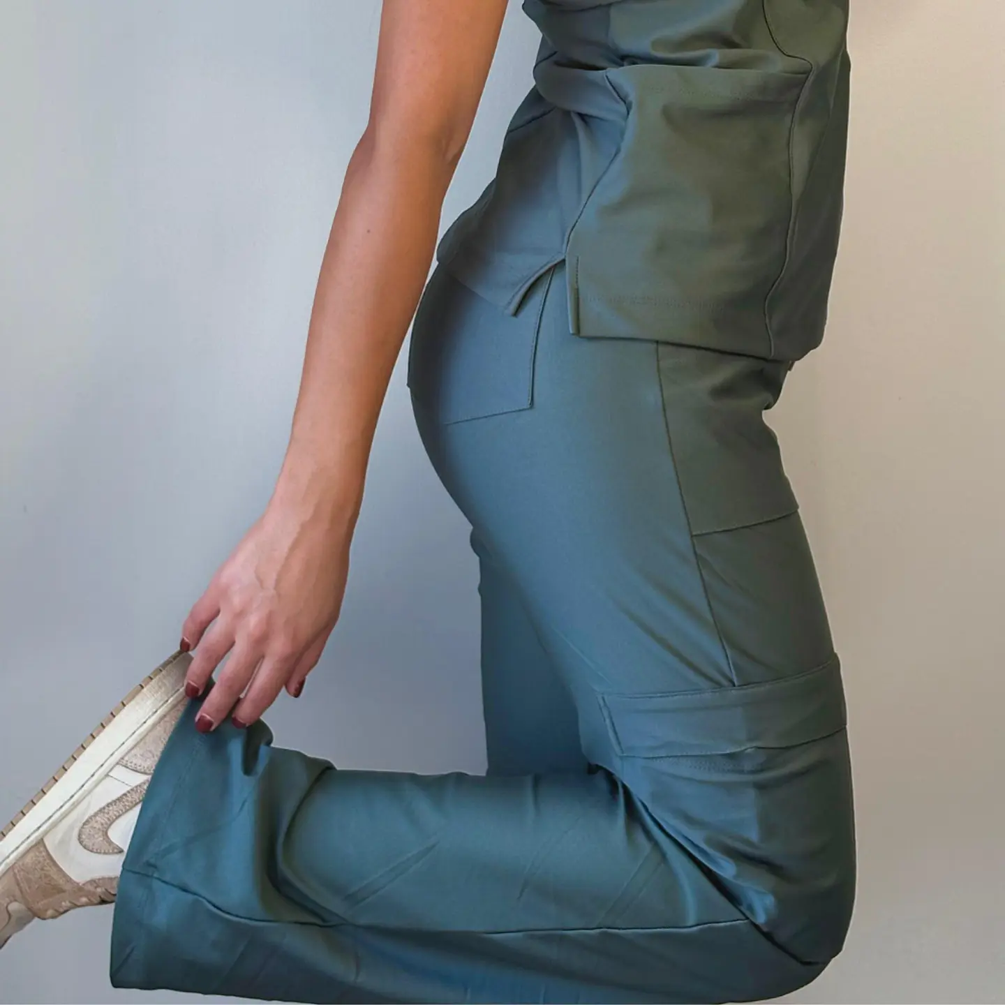 Sporty - Fit - VERDE MUSGO / DETALLE EN PANTALON *  6