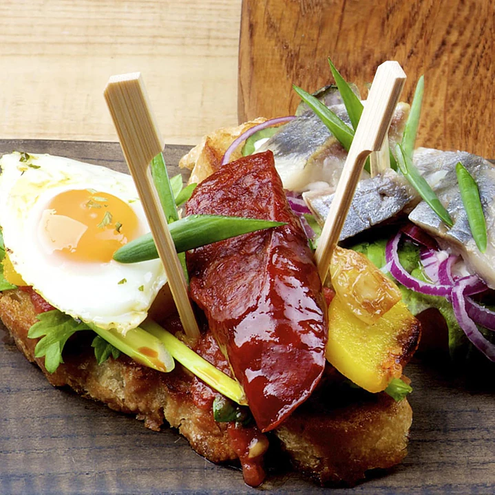 Brochetas / Palillos / Pinchos Bandera (50 Unidades) 9