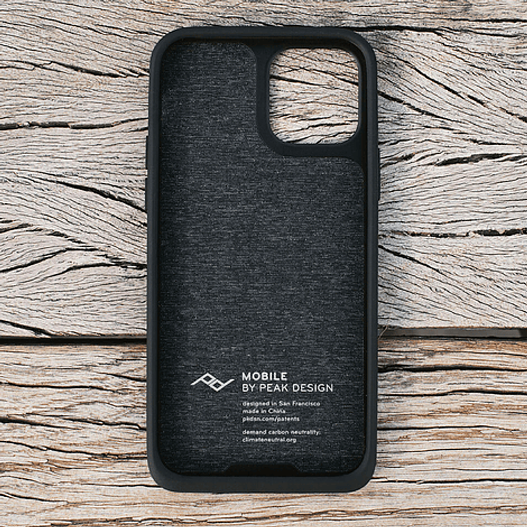 Carcasa Everyday iPhone Gris Oscuro - Peak Desing 2