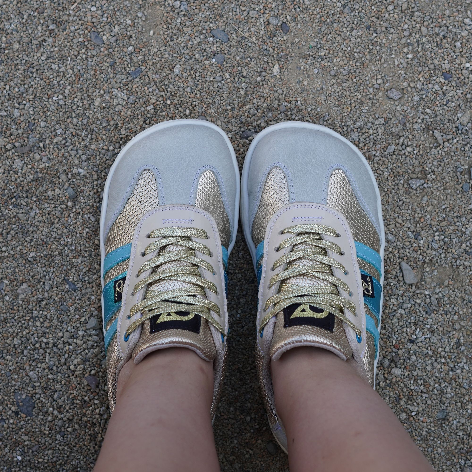 Aurora Retro Champagne Celeste Barefoot 2