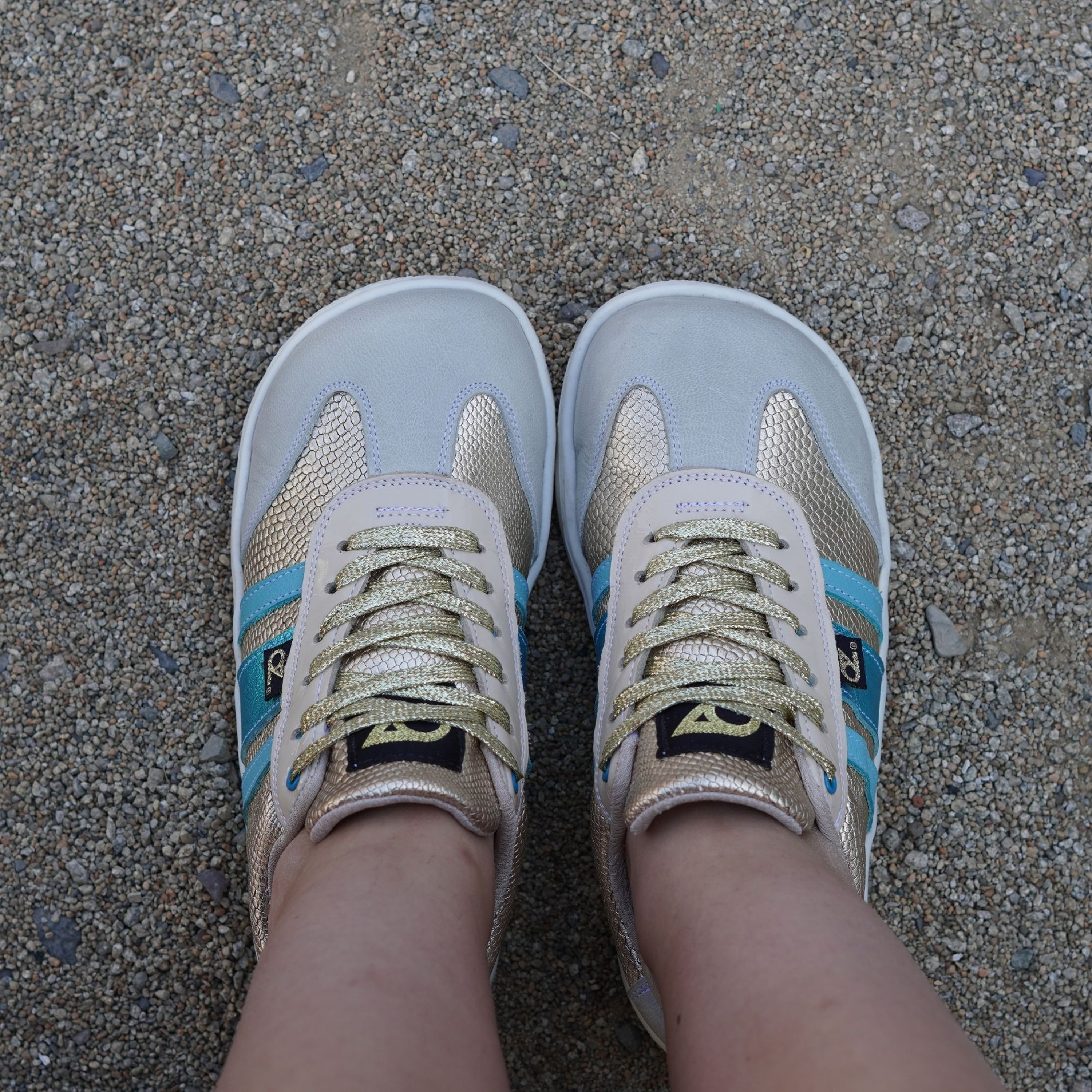 Aurora Retro Champagne Celeste Barefoot 2