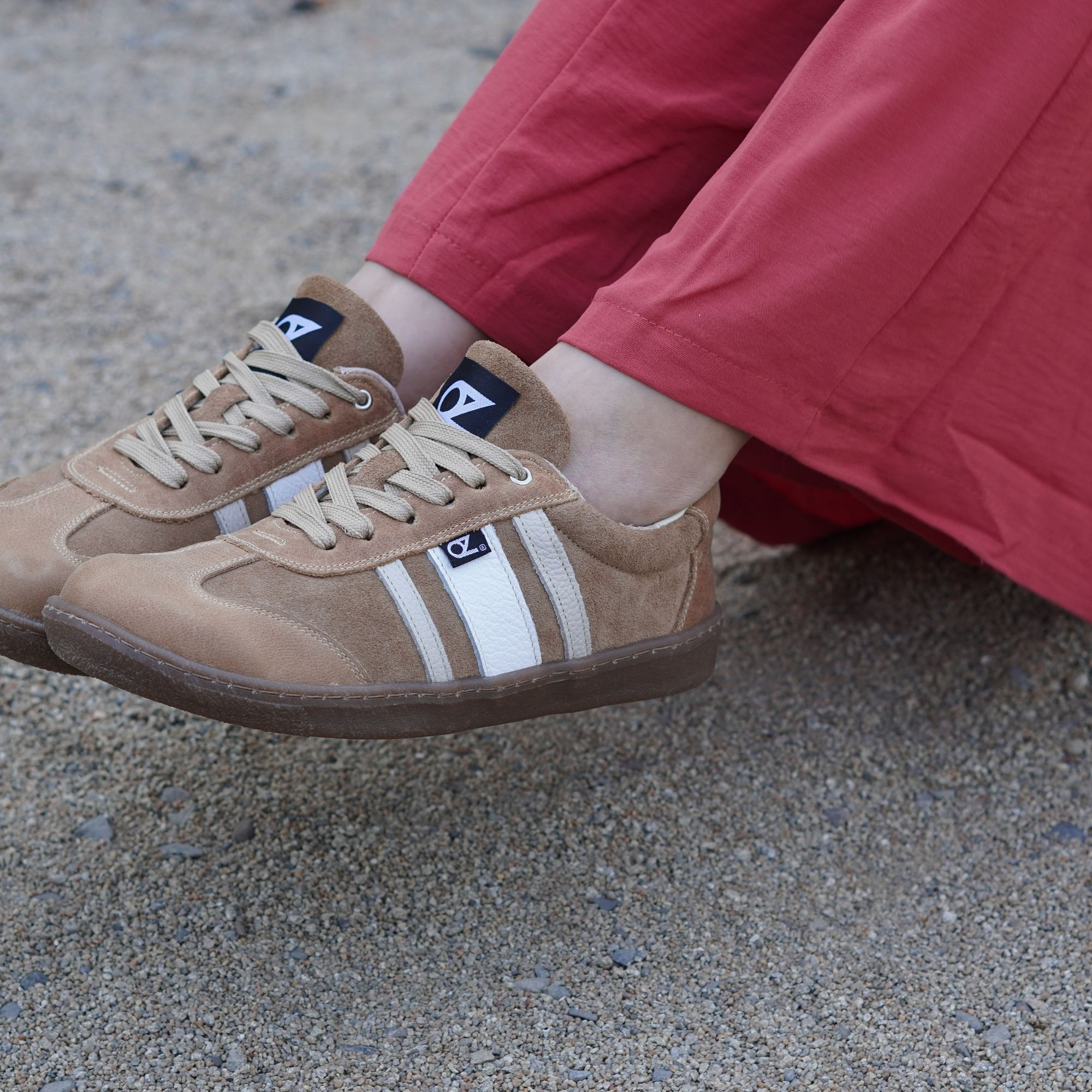 Aurora Retro Cafe Suave Barefoot 5