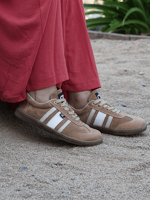 Aurora Retro Cafe Suave Barefoot