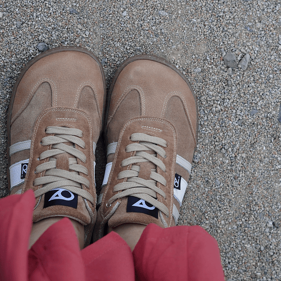 Aurora Retro Cafe Suave Barefoot 3