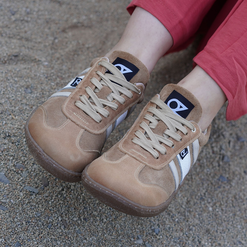 Aurora Retro Cafe Suave Barefoot 2