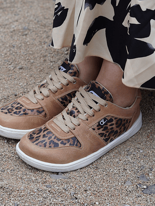 Birdy Leopardo Cafe Barefoot