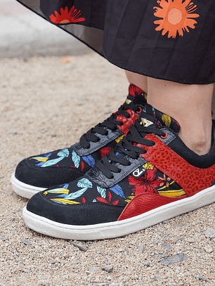 Kiki Hawaian Red Barefoot