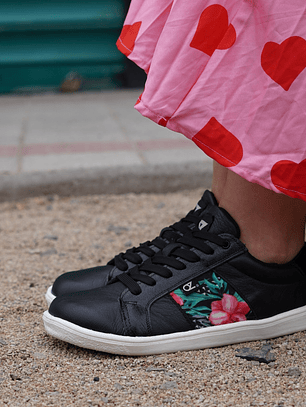 Isabella Selva Negra Barefoot 