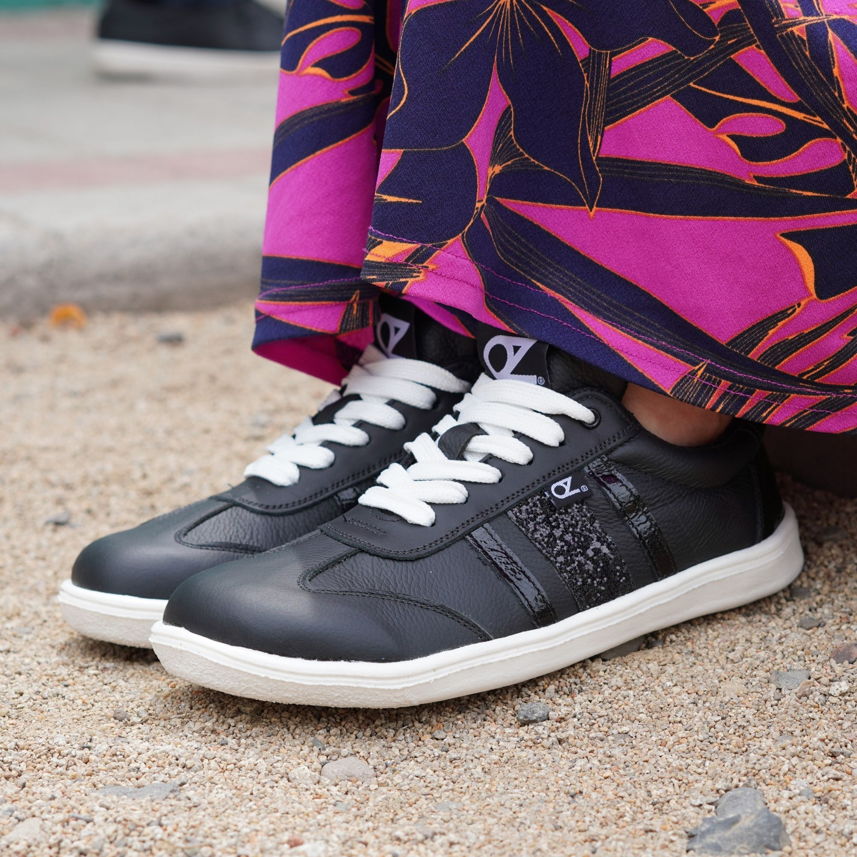 Aurora Retro Negro Glitter Barefoot  1