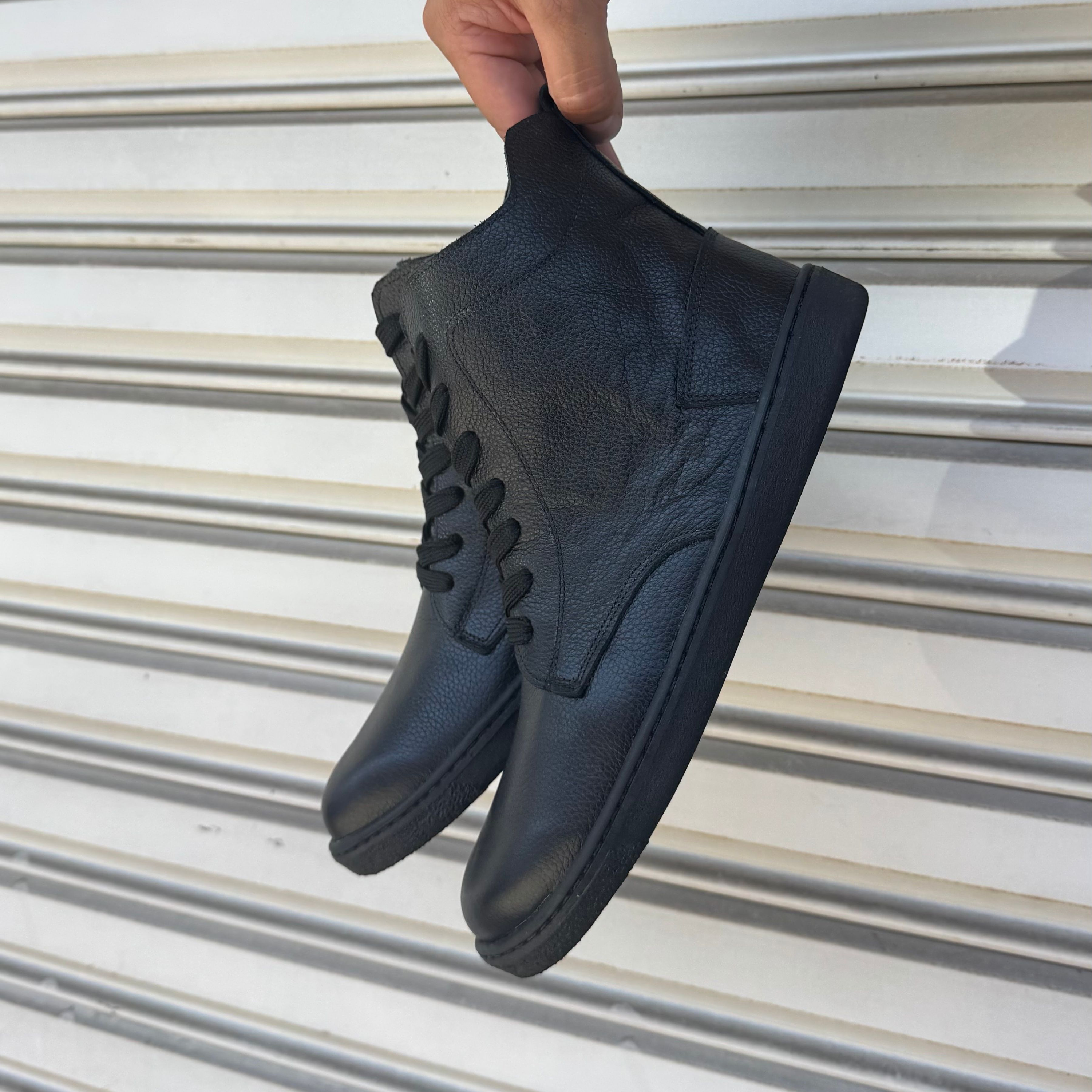 BOTIN NEGRO BAREFOOT 1