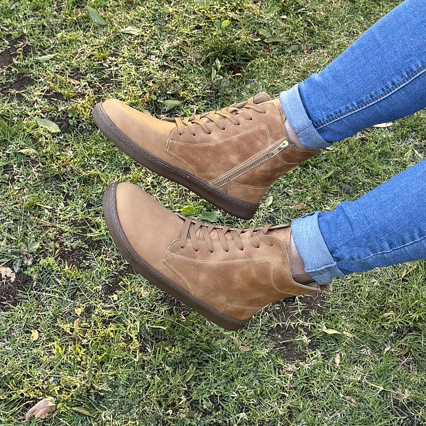 Bototo Camel Barefoot 1