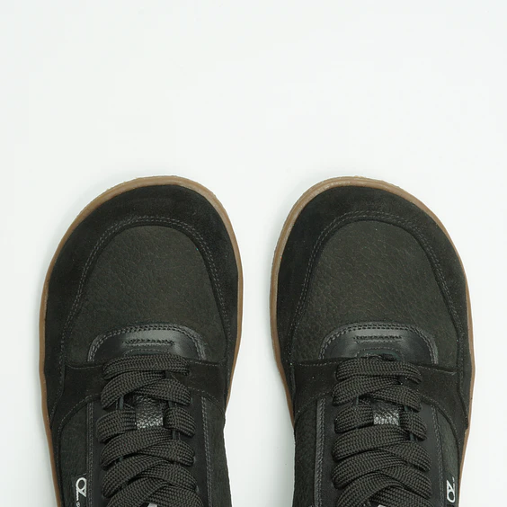 Koka Atlas Black Barefoot 6