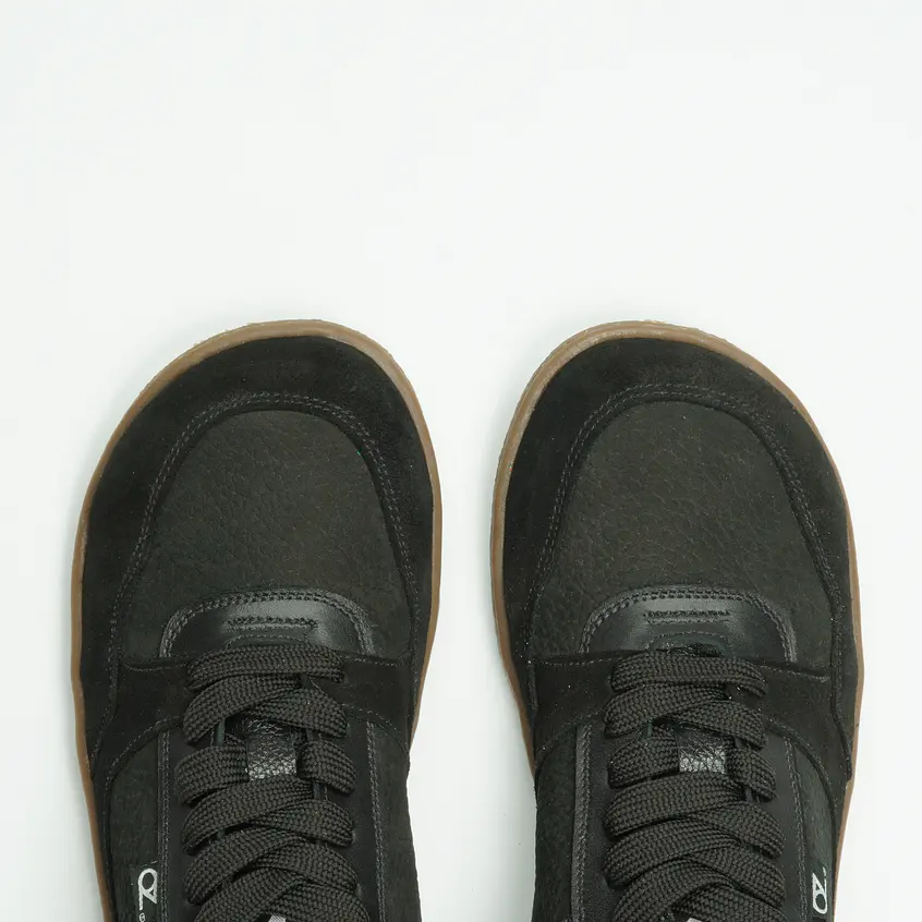 Koka Atlas Black Barefoot 6