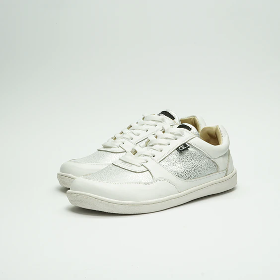 Koka Atlas Silver White Barefoot 1