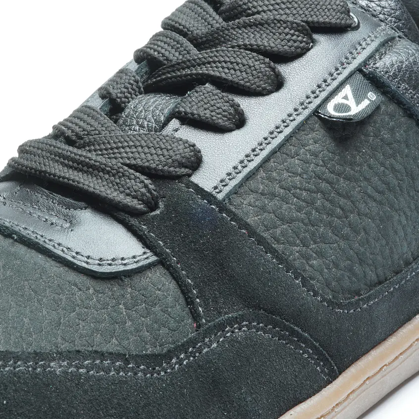 Koka Atlas Black Barefoot 2