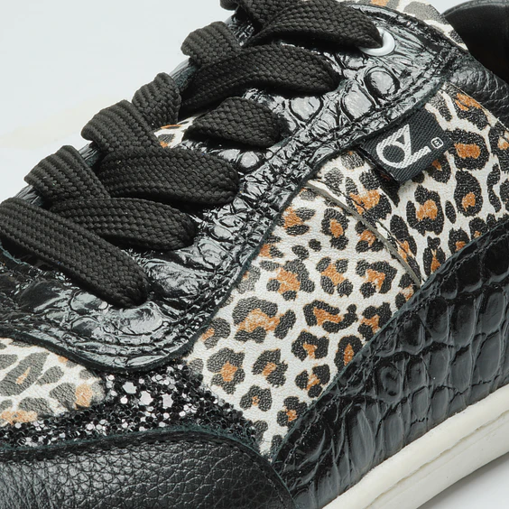 Luna Cheeta Black Barefoot 2