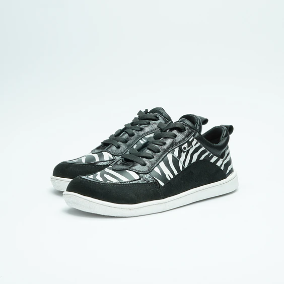 Luna Zebra Barefoot 1