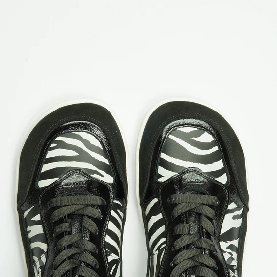 Luna Zebra Barefoot 6