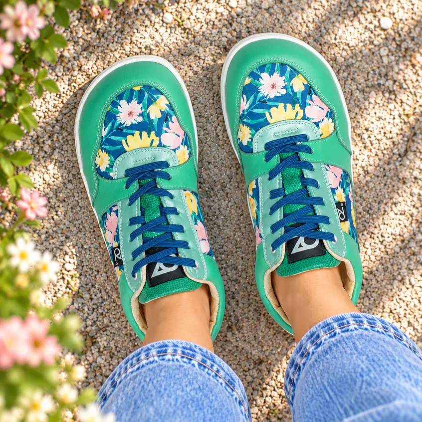 Koka Blossom Verde Barefoot 1
