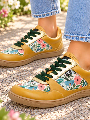 Koka Blossom Cafe Barefoot