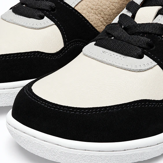 Koka Black Cream Barefoot 4