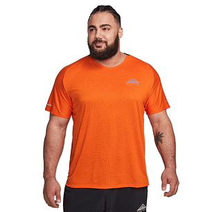 Camiseta Nike Solar Chase-Naranja
