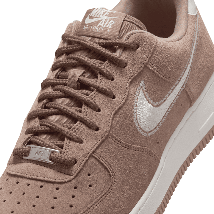 Tenis Nike Air Force 1 07 Lv8 Trend Hombre-Café 7