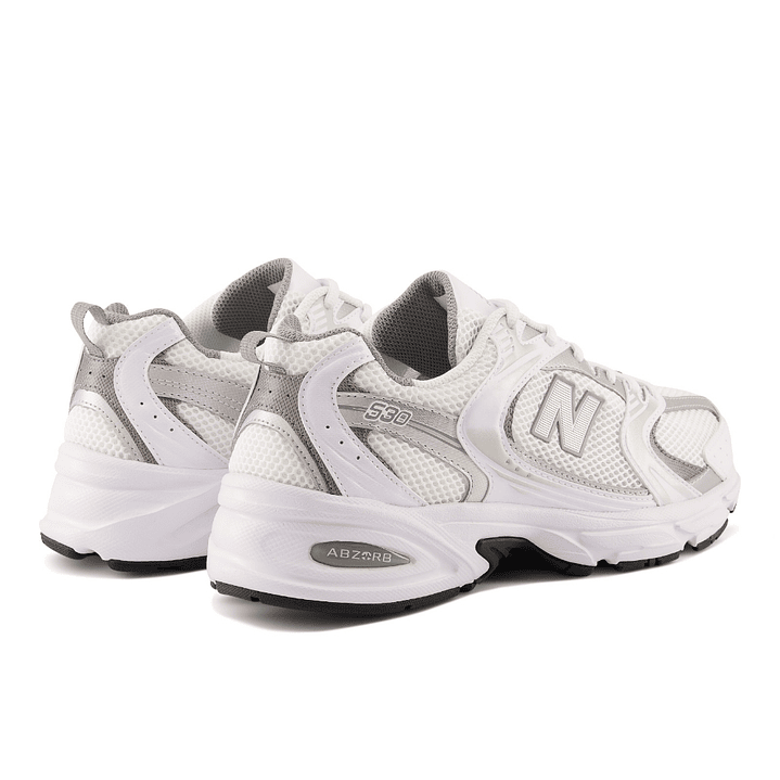 Tenis New Balance 530 Mujer-Blanco/Gris Plata 5