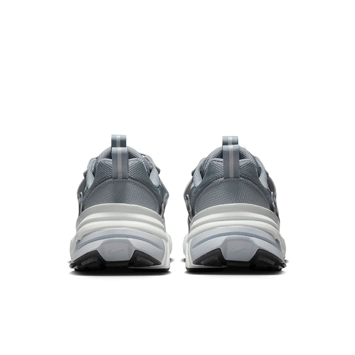 Tenis Nike V2K Run Speed Lace Mujer-Gris 5
