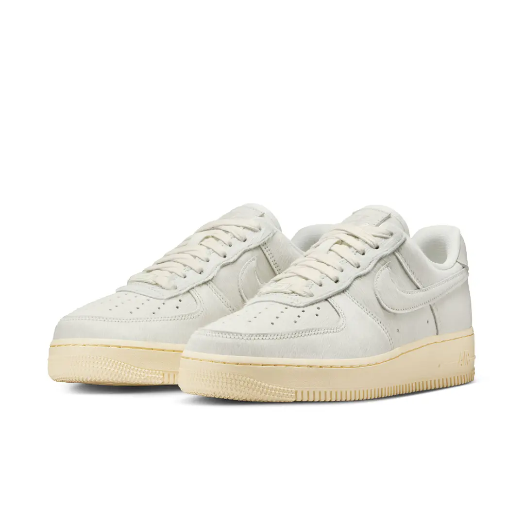 Tenis Nike Wmns Air Force 1 07 Pony Hair Mujer-Blanco 4