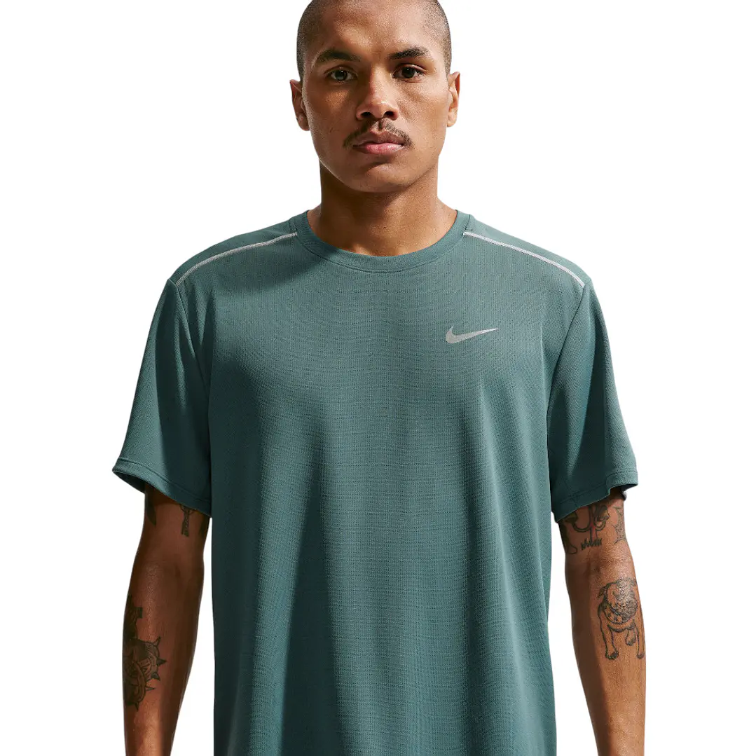 Camiseta Nike M Df Uv Miler Ss Hombre-Verde 1