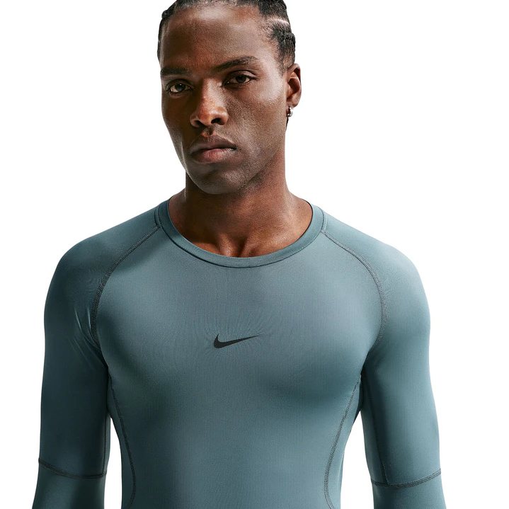 Camiseta Nike Pro Manga Larga-Negro-Verde 1