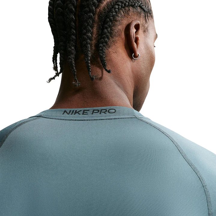 Camiseta Nike Pro Manga Larga-Negro-Verde 2