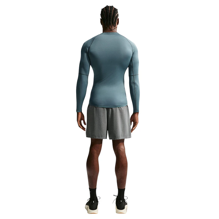 Camiseta Nike Pro Manga Larga-Negro-Verde 3