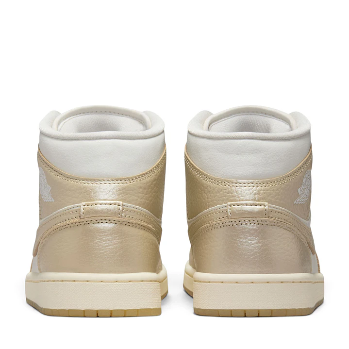 Tenis Nike Wmns Air Jordan 1 Mid Se V2 Mujer-Blanco/Dorado 5