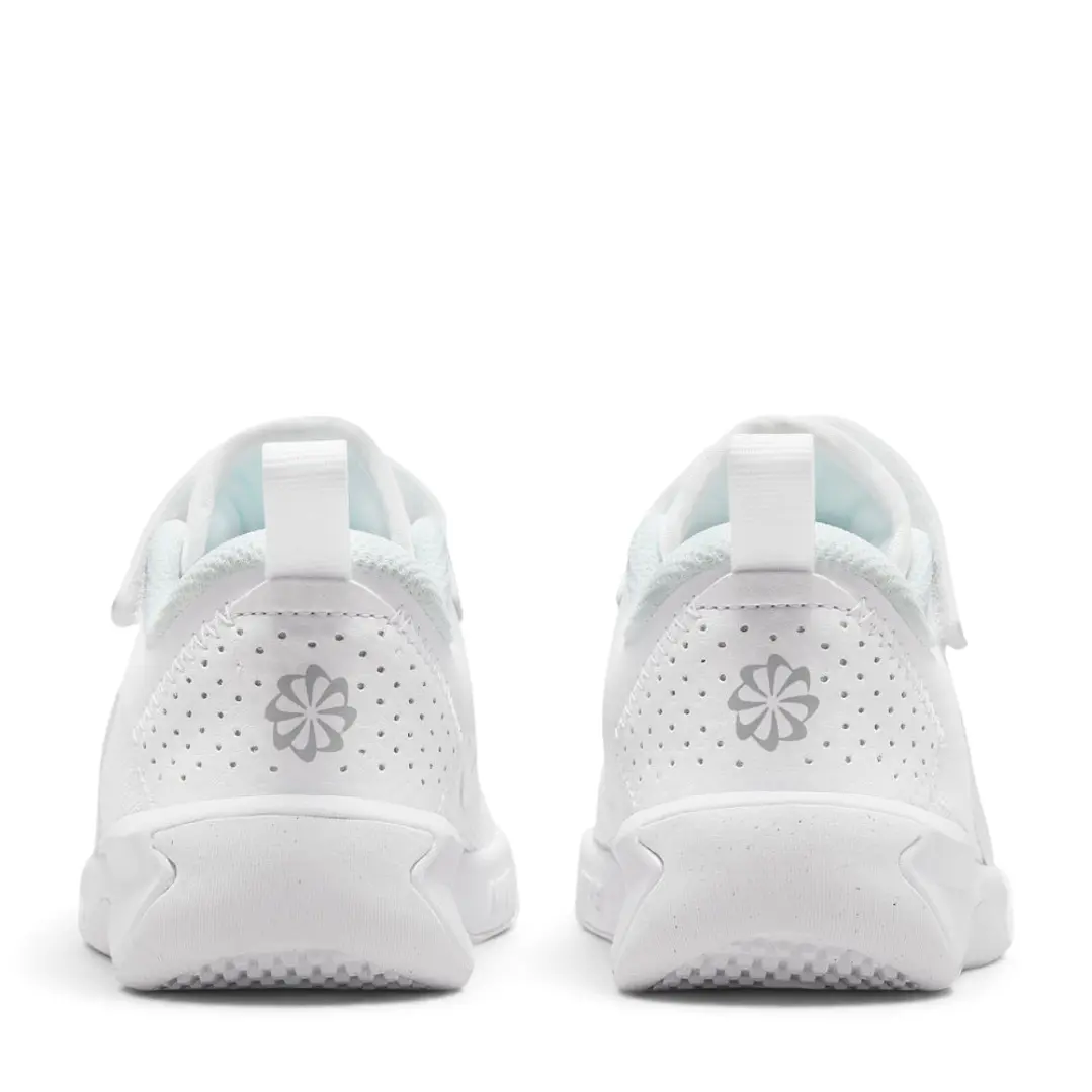 Tenis Nike Omni Multi-Court Ps Niño-Blanco 5