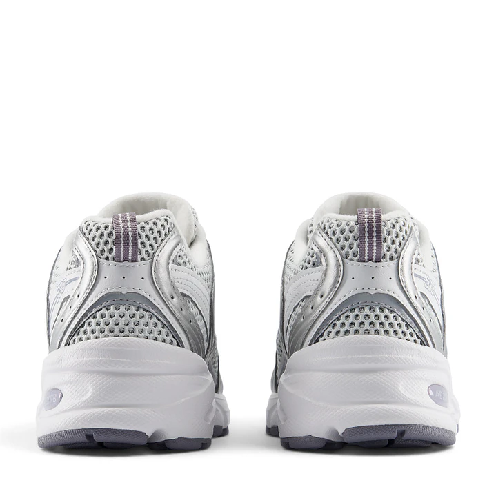Tenis New Balance 530 Mujer-Gris/Plata 5