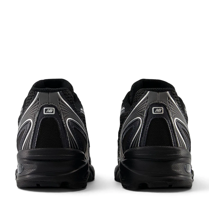 Tenis New Balance 740 Hombre-Negro/Gris 5